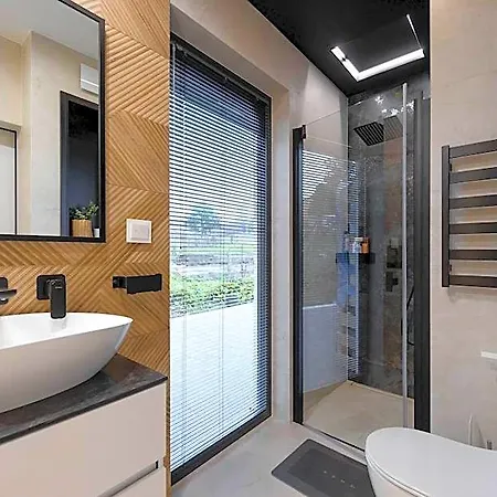 Luxurious With Pool Near Energylandiai